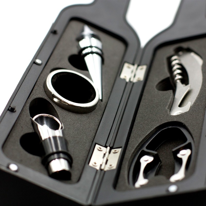 Wine Connoisseur Accessories Gift Set