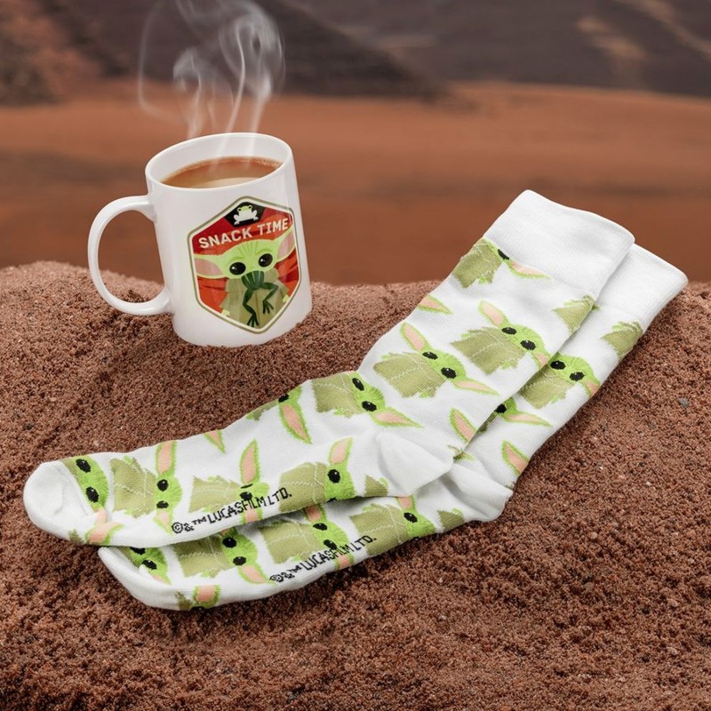 Star Wars - The Mandalorian The Child Mug And Socks Set - 2