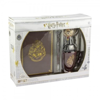 Harry Potter Hogwarts Gift Set - 2