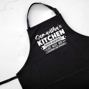copy of Personalised Apron with Name and Wreath - 4