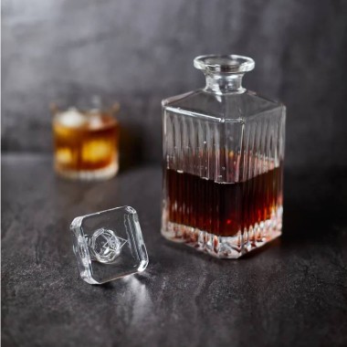 Whisky Decanter by Gentlemen's Hardware - 1