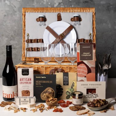 Deluxe Picnic Basket Gift Set - 1