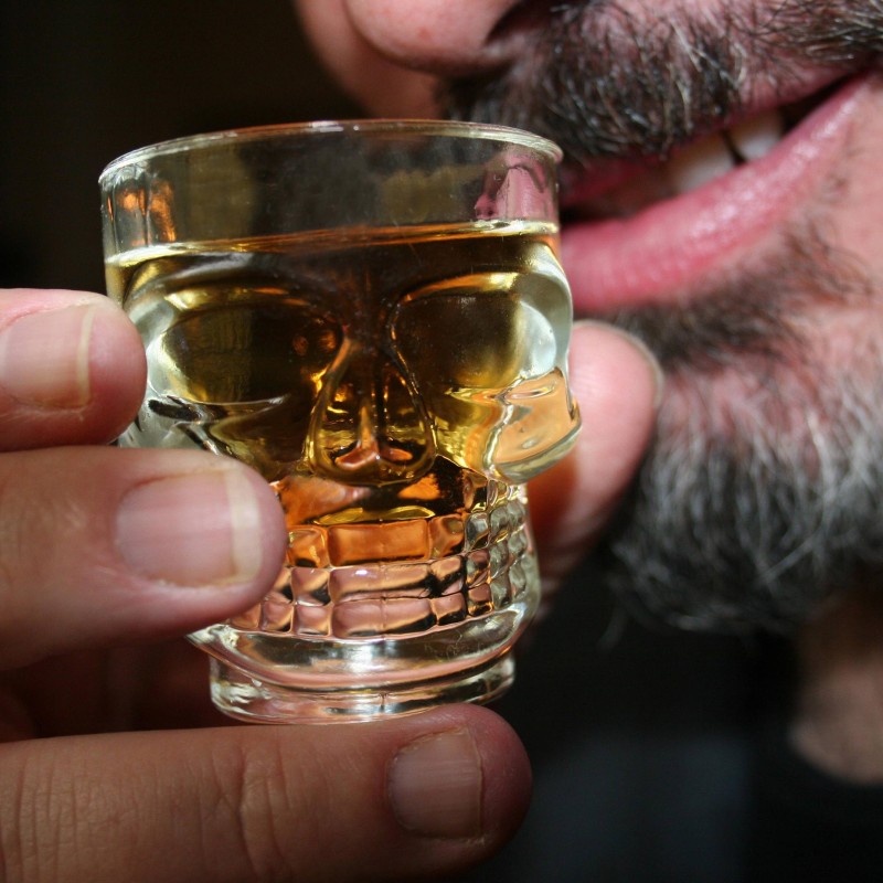 Skull Shot Glasses - Set of 4 by Kikkerland - 8