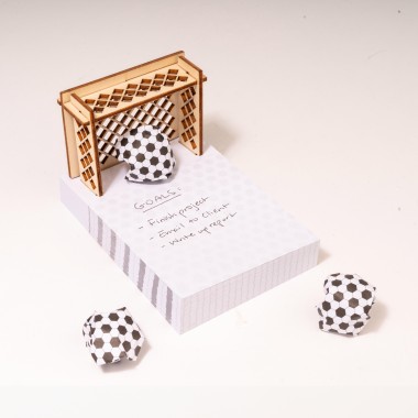 Desktop Soccer Goals Sticky Notes by Kikkerland - 3