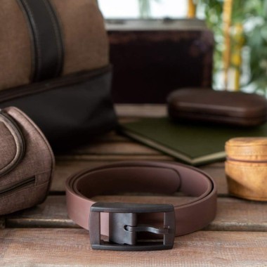 Metal Free Adjustable Traveller Belt by Balvi -